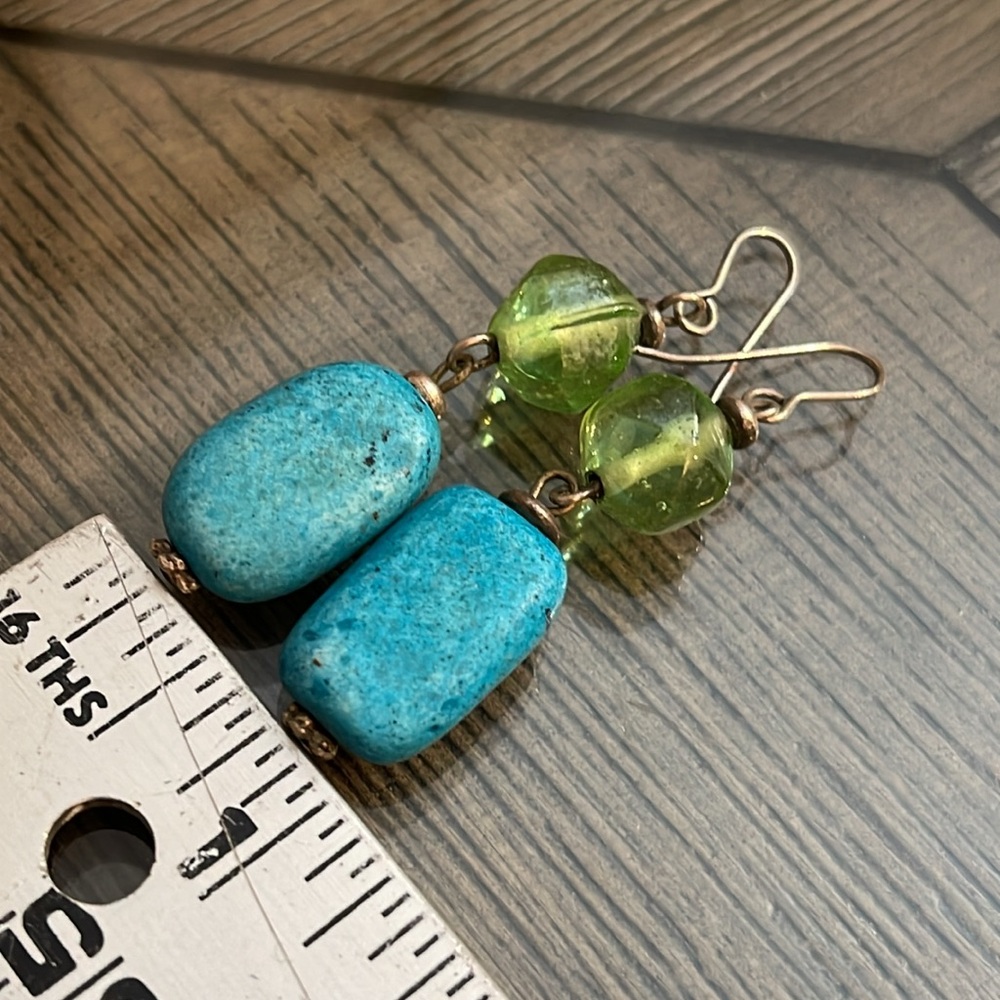 Multi Colored Glass and Dyed Stone Beaded Necklace and Earring Set - Picture 13 of 15